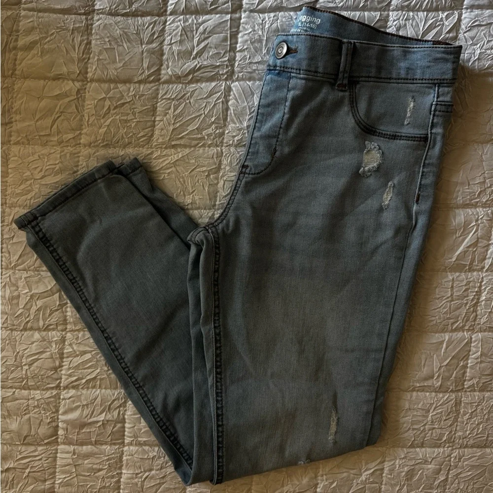 Distressed Light Blue Jeans